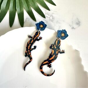 2/$30🌵 Flame Lizard Gecko Salamander Acrylic Earrings Dangle Flower Gift NEW
